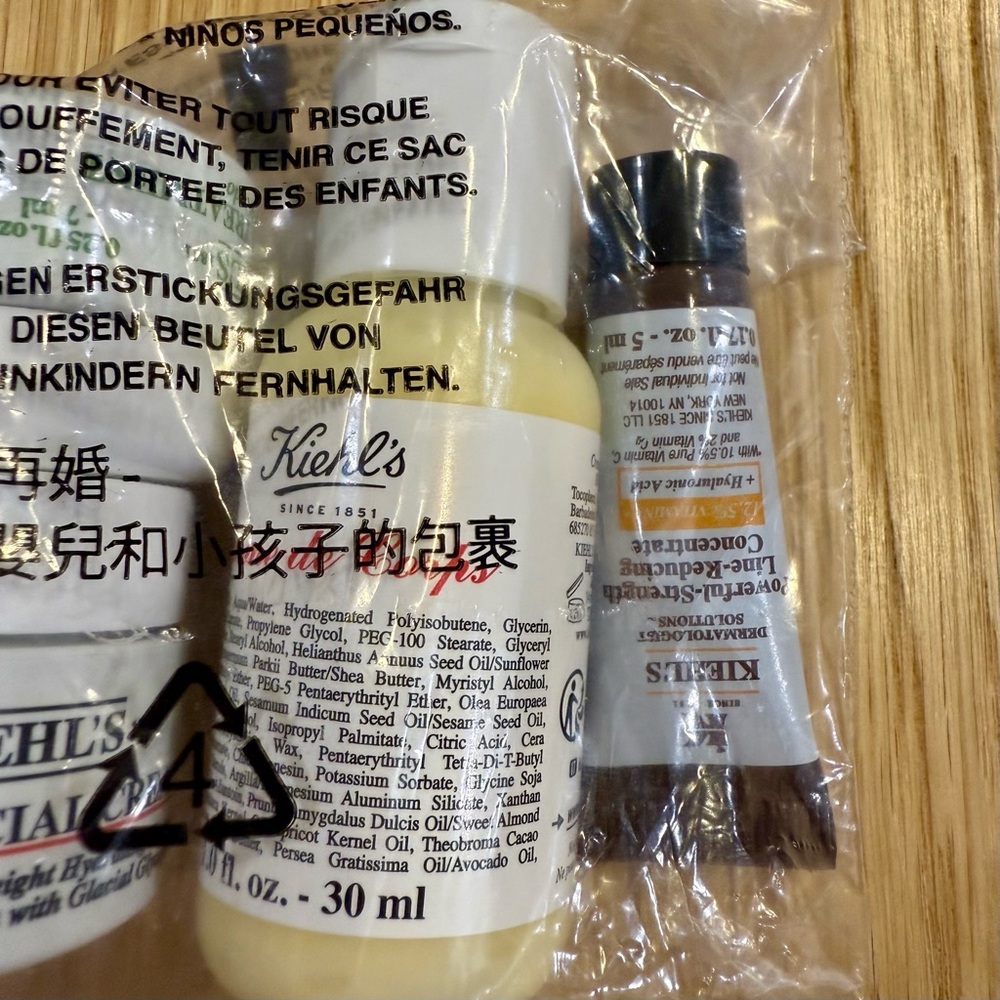 Kiehl’s Skincare Set NEW Ultra Facial Cream Eye Treatment Vitamin C - Picture 3 of 5